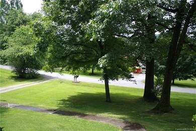 19 Sunset Dr, Asheville, NC 28806 - photo 4