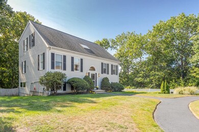 42 Beacon St, Stoneham, MA 02180 - photo 2