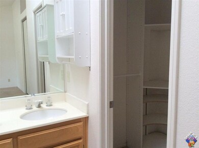 4361 Silverado Ct, Rosamond, CA 93560 - photo 7