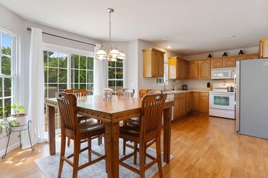 06_4620HiddenLn_2_DiningRoom_LowRes