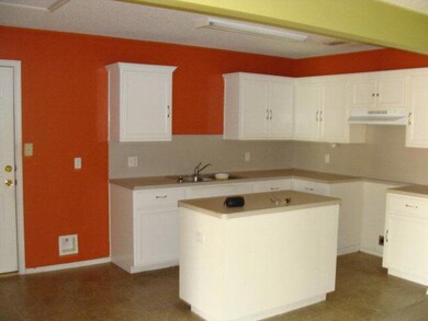 1310 Kokopelli Dr, Edinburg, TX 78541 - photo 3