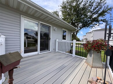 3405 Queen Dr SW, Cedar Rapids, IA 52404 - photo 3