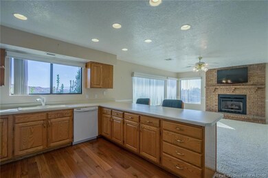 520 Ridge Rim Way, Saint George, UT 84770 - photo 5