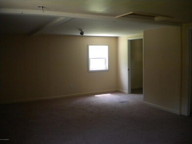 2112 Campfire Ln, Gouldsboro, PA 18424 - photo 3