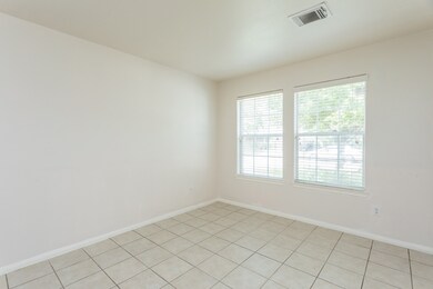 9230 Delmont Park Ln, Houston, TX 77075 - photo 4