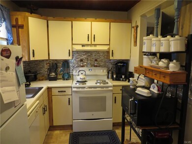 1335 S 10th St, Allentown, PA 18103 - photo 3