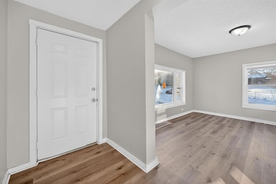 1021 Franklin Ave, Des Moines, IA 50314 - photo 5