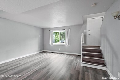 8120 Evans Cir, Anchorage, AK 99507 - photo 7