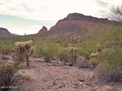 Hillside Lot to take Advantage...