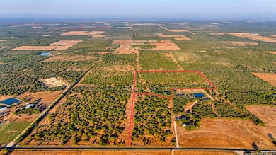 1 Cr 331 E, Jourdanton, TX 78026 - photo 2