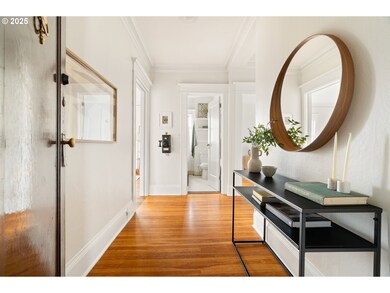 2083 NW Johnson St unit 52, Portland, OR 97209 - photo 2