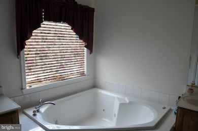 13397 Sir Ramsay Way, Herndon, VA 20171 - photo 4