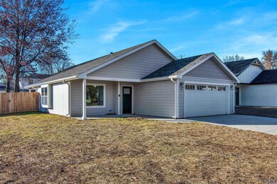 1195 SW Seabrook Ave, Topeka, KS 66604 - photo 3