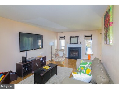 211 Nottingham Ct unit 211, Glen Mills, PA 19342 - photo 5