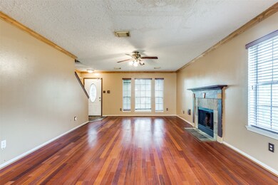 8207 Summertree Dr, Houston, TX 77040 - photo 3