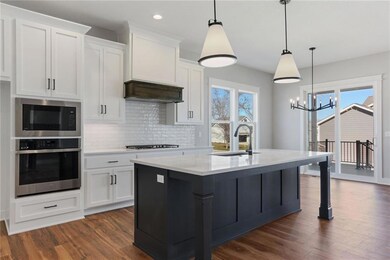 17175 S Heatherwood St, Olathe, KS 66062 - photo 7