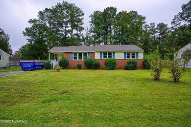 810 Barn St, Jacksonville, NC 28540 - photo 5