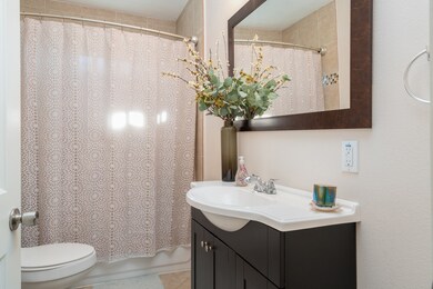 1213 Armstead St, Houston, TX 77009 - photo 5