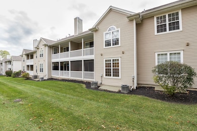 2962 Hunley Dr unit 41, Ann Arbor, MI 48105 - photo 2