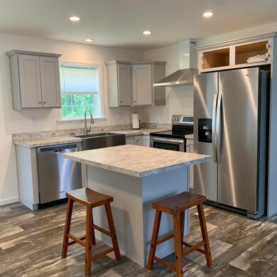 18 Cleo Cir, Rochester, NH 03868 - photo 3