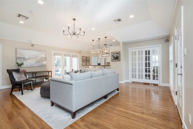 523 W 34th St, Houston, TX 77018 - photo 7