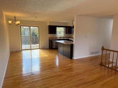 203 Davis St, Berea, KY 40403 - photo 6