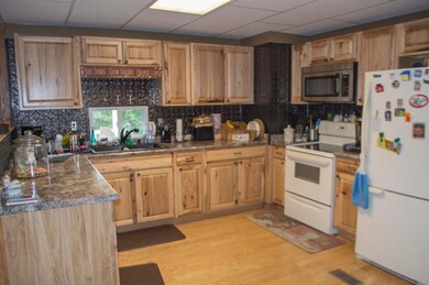 b_Kitchen 1