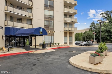 The Ridgely Condominiums, Towson, MD 21286 - photo 3