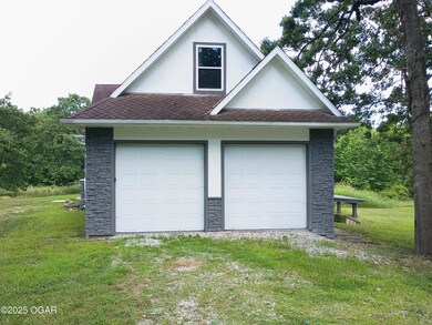 6540 Gateway Dr, Joplin, MO 64804 - photo 2