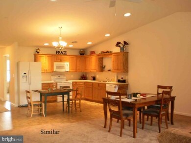 708 Golden Spring Dr, Waynesboro, PA 17268 - photo 4