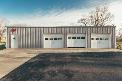 30x50 shop building with electric and central heat and air