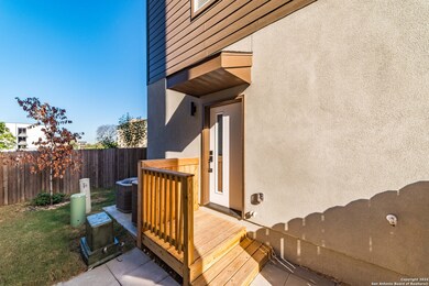 1618 W Lawndale Dr unit 9, San Antonio, TX 78209 - photo 3