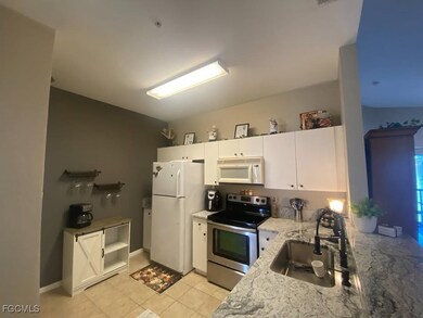 15360 Bellamar Cir unit 3524, Fort Myers, FL 33908 - photo 2