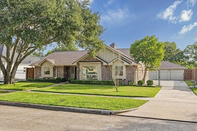 5739 Rutherglenn Dr, Houston, TX 77096 - photo 2