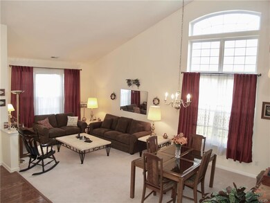 1940 Alexander Dr unit I32, Macungie, PA 18062 - photo 4