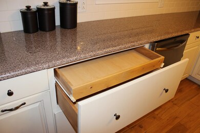 drawers in kitchen