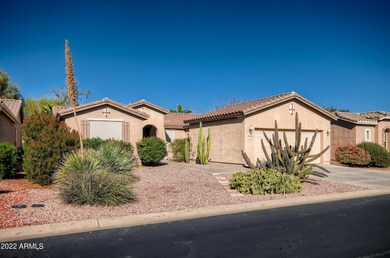 2-942424909-02 Exterior Front