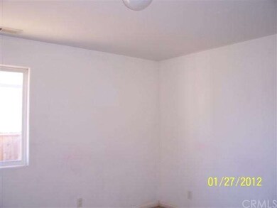 Master Bedroom, carpeted, single light ceiling fix