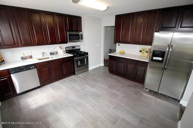 Expansive New Kitchen