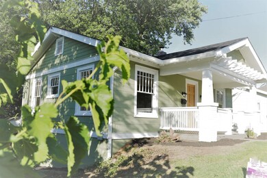 849 Trout St, Staunton, VA 24401 - photo 3