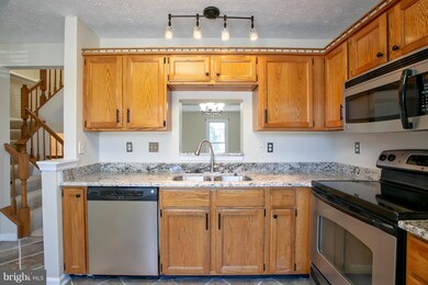 7944 Brightwind Ct, Ellicott City, MD 21043 - photo 2