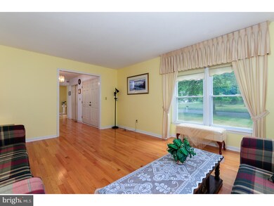 10 Cartwright Dr, Princeton Junction, NJ 08550 - photo 5