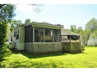 125 Willow Cir, White River Junction, VT 05001 - photo 4