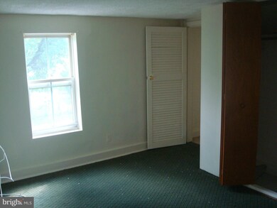 22 Lincoln Ave SW, Glen Burnie, MD 21061 - photo 2