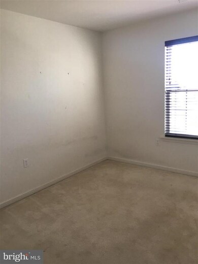 351 Scarboro Dr, Bunker Hill, WV 25413 - photo 2