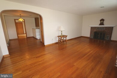 17312 Cloverleaf Rd, Hagerstown, MD 21740 - photo 2