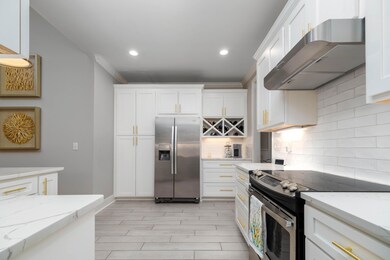1333 Heidiho Way-6