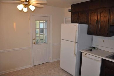 312 Olga Rd, Wilmington, DE 19805 - photo 2