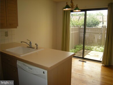 138 Montrose Ave unit 37, Bryn Mawr, PA 19010 - photo 4