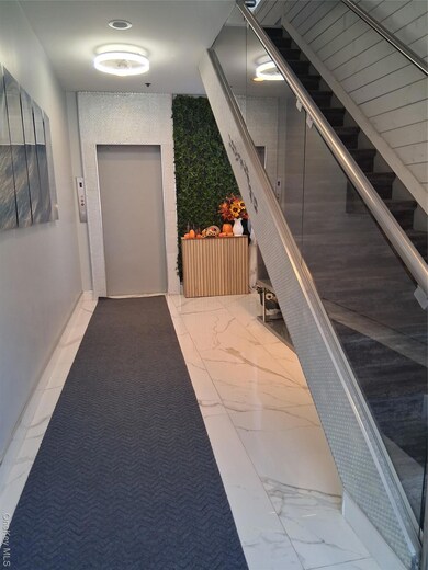 250 Shore Rd unit 2D, Long Beach, NY 11561 - photo 3